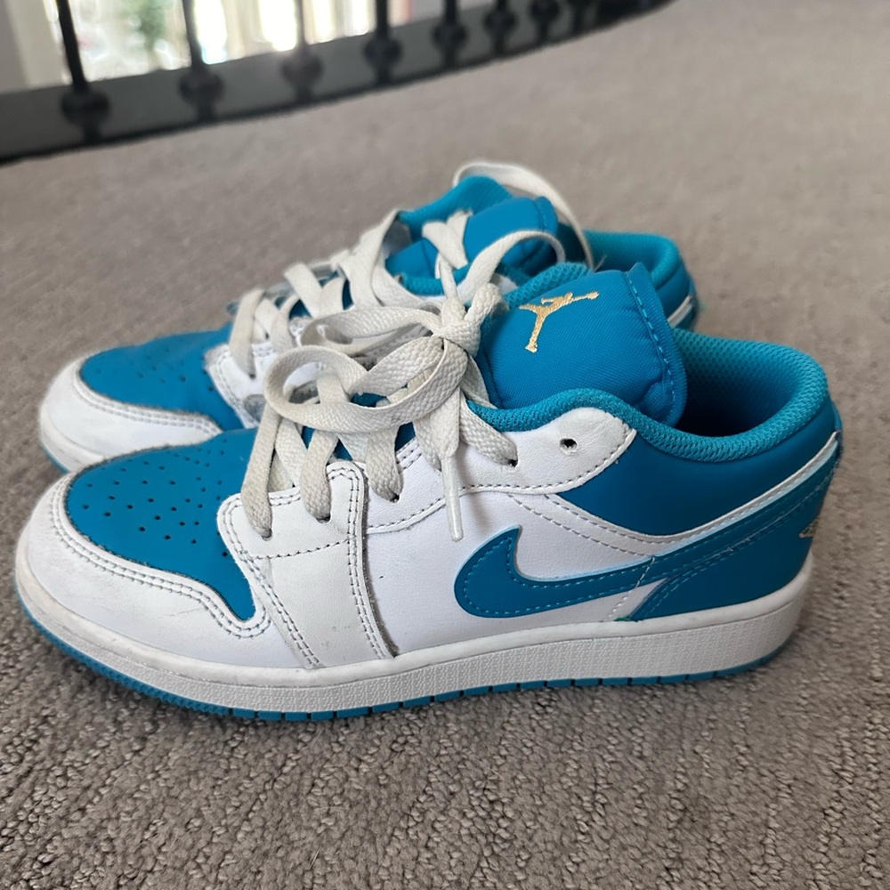 Nike Air Jordan 1 low Dunks, only worn twice!